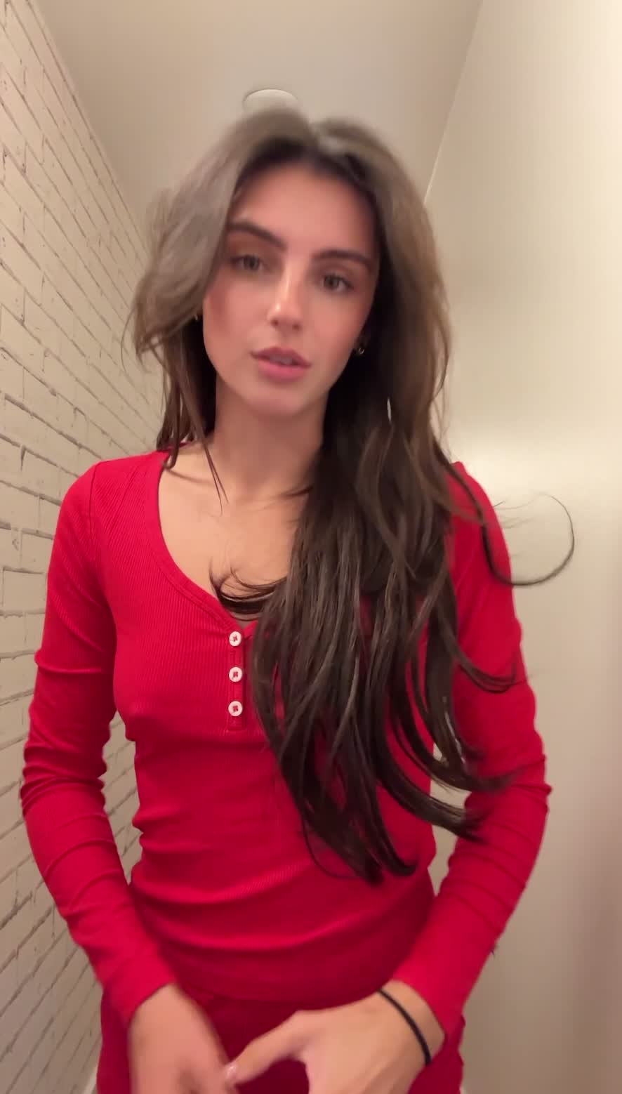 Video 807911 from sav - savannah_demers - savannahraedemers