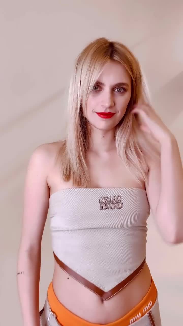 Video 808459 from Nell Tiger Free