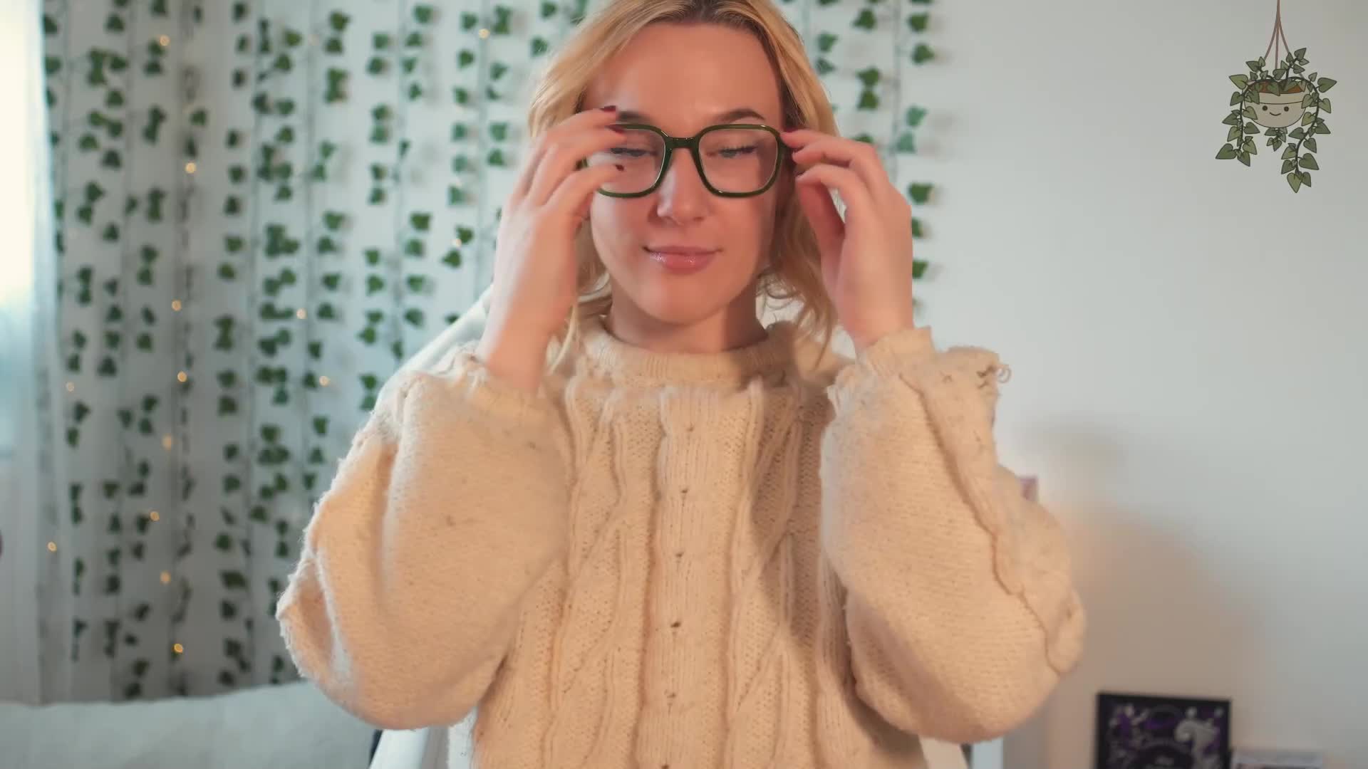 Video 810752 from Emily_fox_official / emily fox official