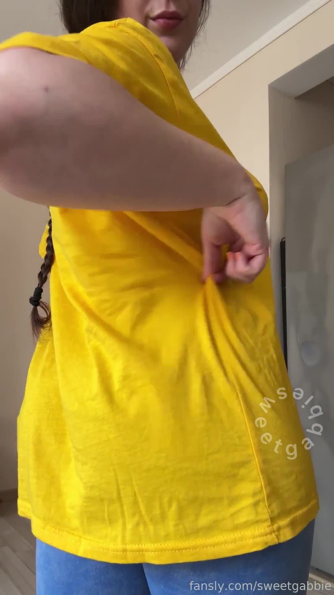 Video 811680 from sweetgabbie / sweet_gabbie