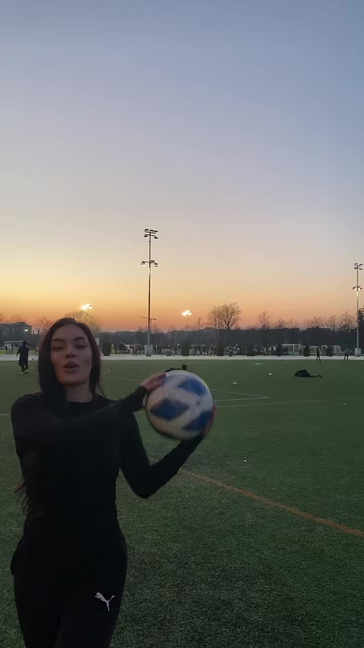 Video 811709 from Female football/soccer players