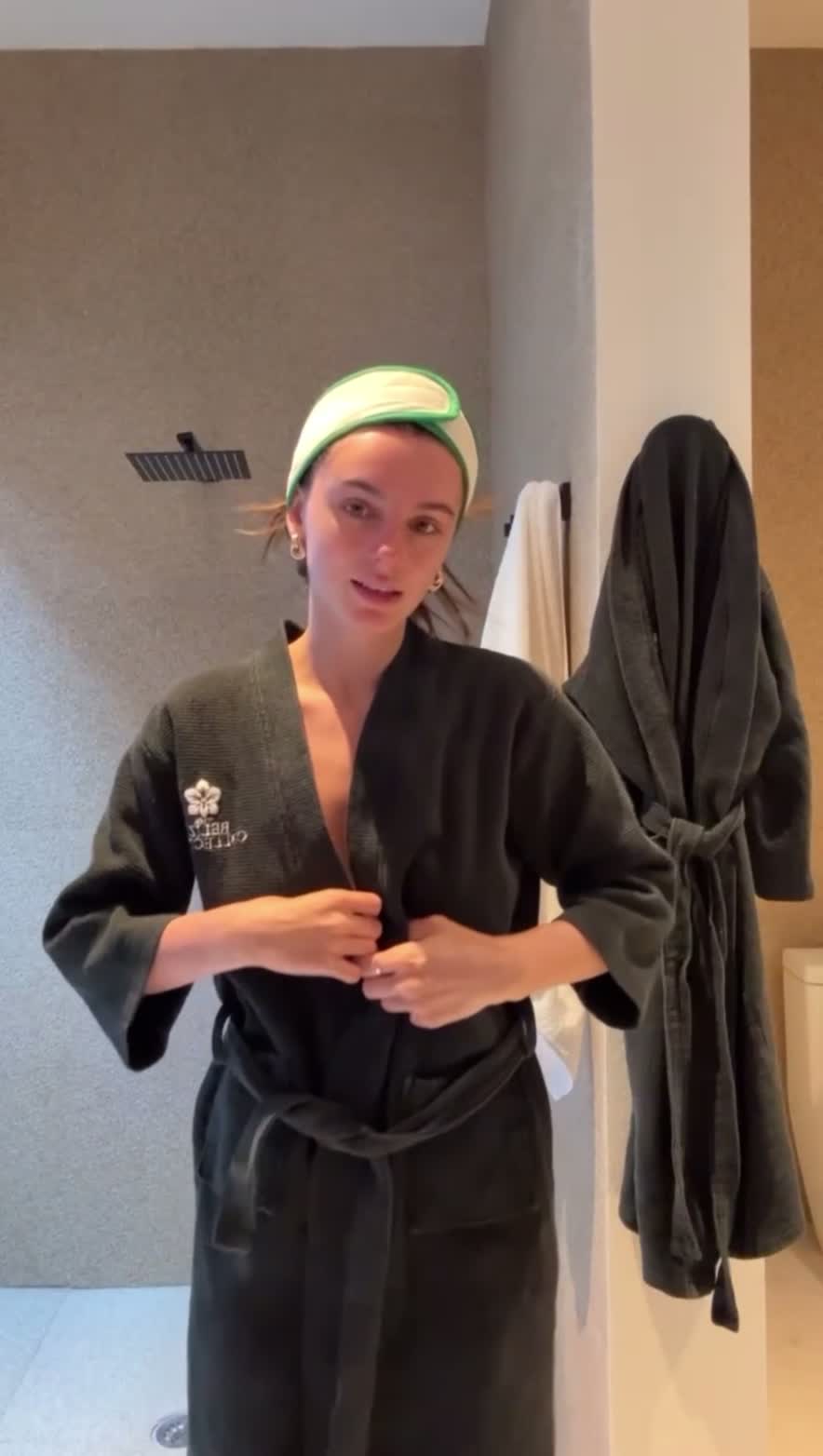 Video 811879 from sav - savannah_demers - savannahraedemers