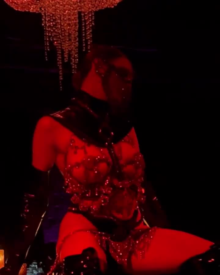 Video 812649 from kari Pitinova / tikivulpes / Vulpes