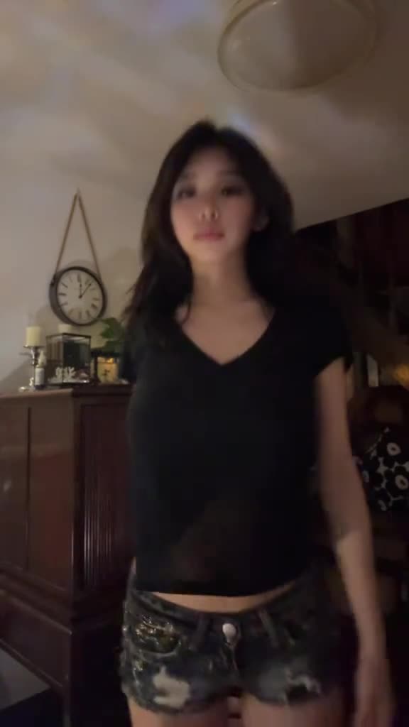 Video 813618 from caroline_slt8