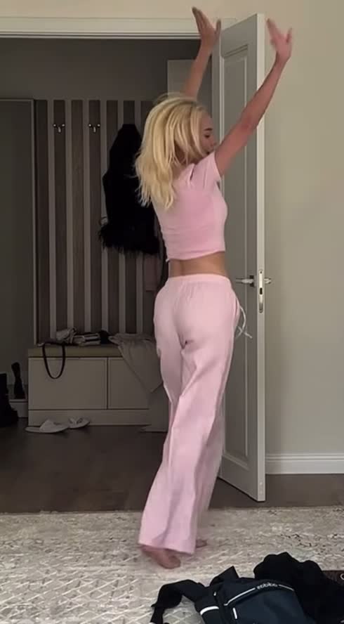 Video 815043 from llameella/llameeella