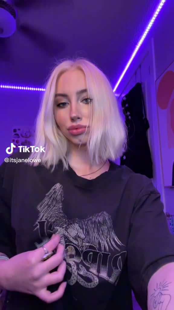 Video 816119 from Janelowe / itsjanelowe / Jane ASMR / JanexoASMR