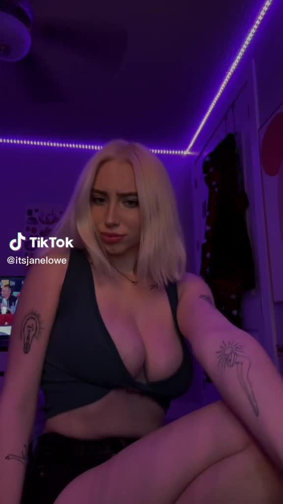 Video 816128 from Janelowe / itsjanelowe / Jane ASMR / JanexoASMR