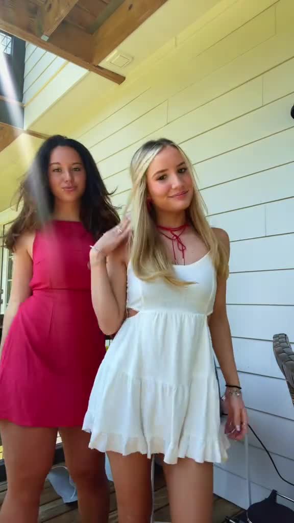 Video 819967 from Katie Davis | _katiedavis | .katieedaviss