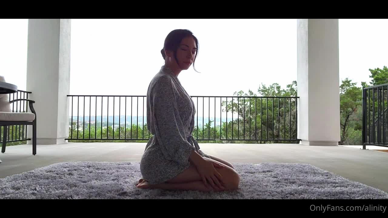 Video 830917 from Alinity