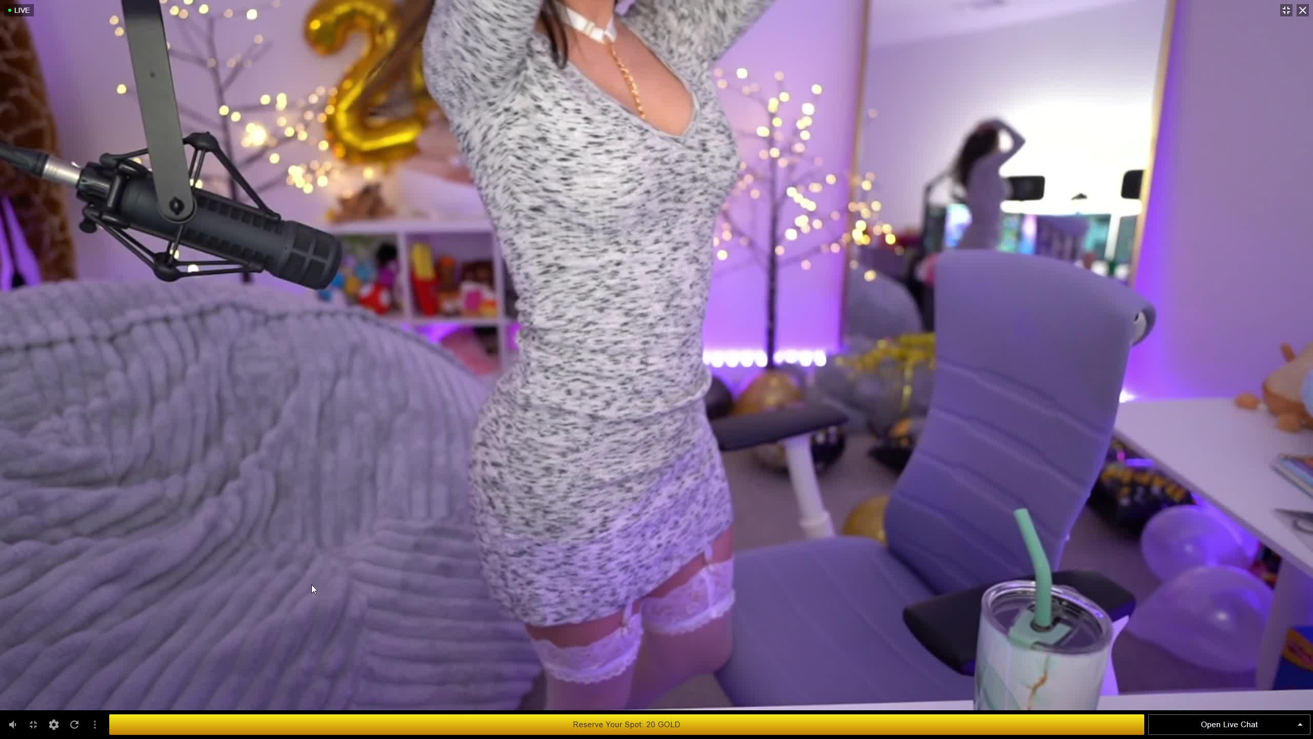 Video 830984 from Alinity