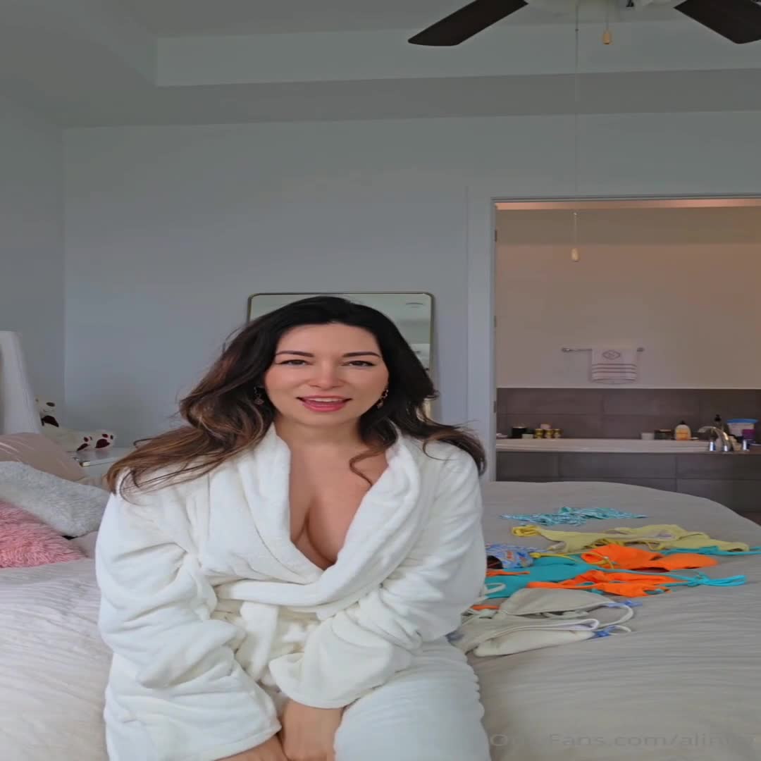 Video 831495 from Alinity