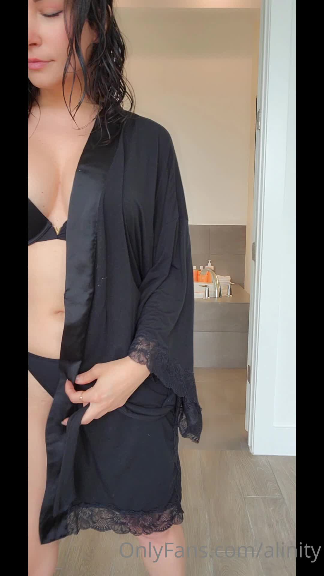 Video 832197 from Alinity