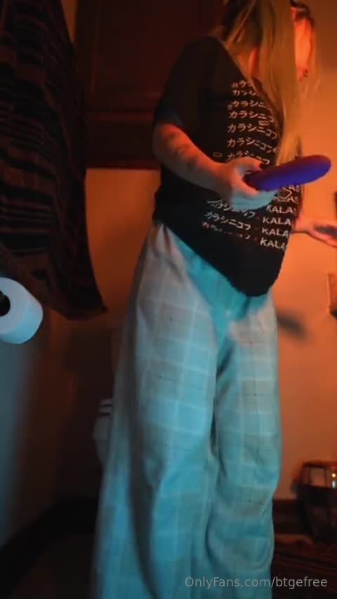 Video 833247 from bigtittygothegg