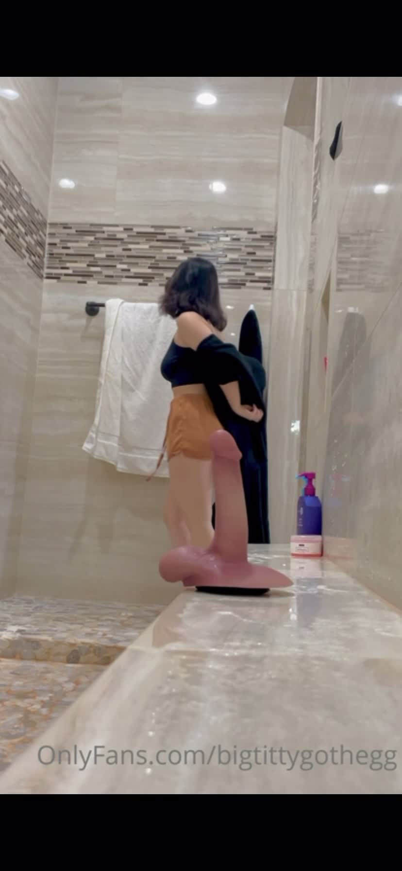 Video 833668 from bigtittygothegg