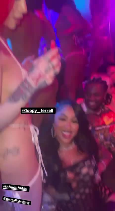 Video 835174 from Danielle Bregoli / Bhad Bhabie