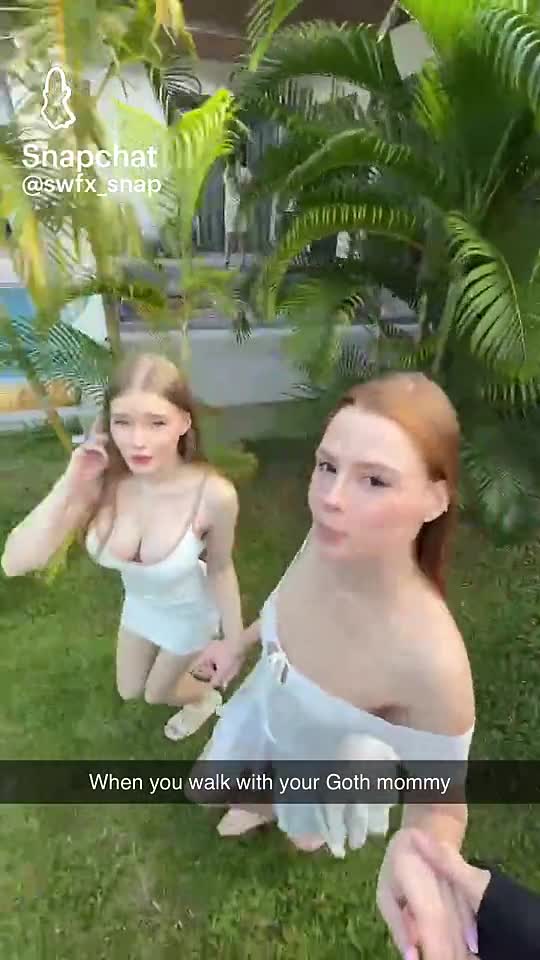 Video 835194 from Sweetie Fox / MoonFleur