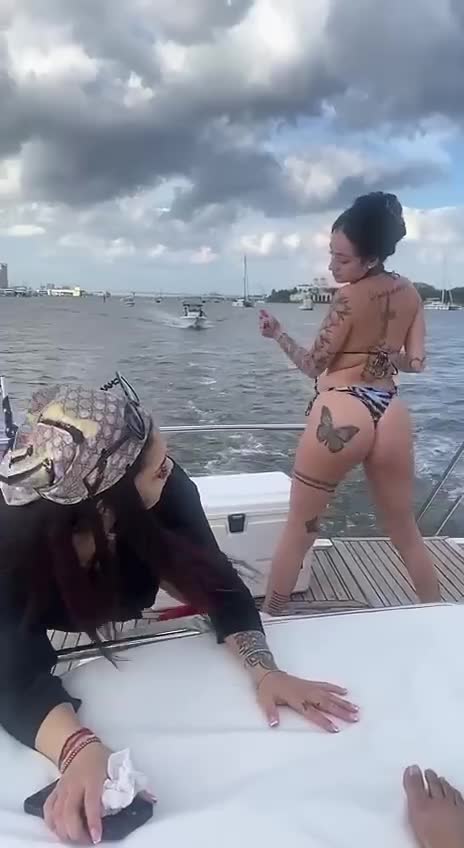 Video 835812 from Danielle Bregoli / Bhad Bhabie
