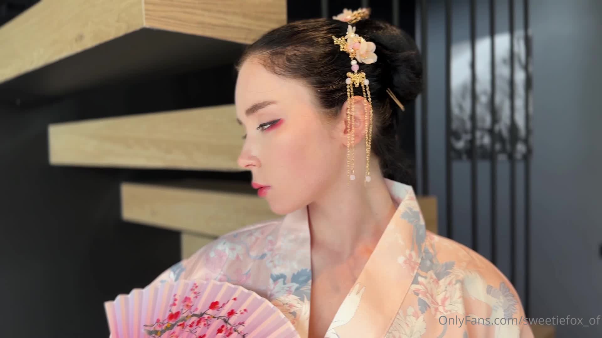 Video 836300 from Sweetie Fox / MoonFleur