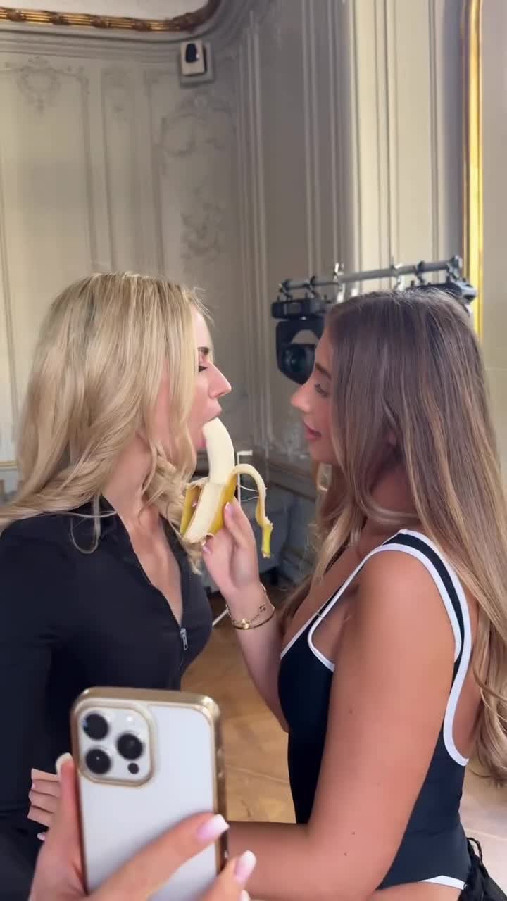 Video 836513 from Sweetie Fox / MoonFleur