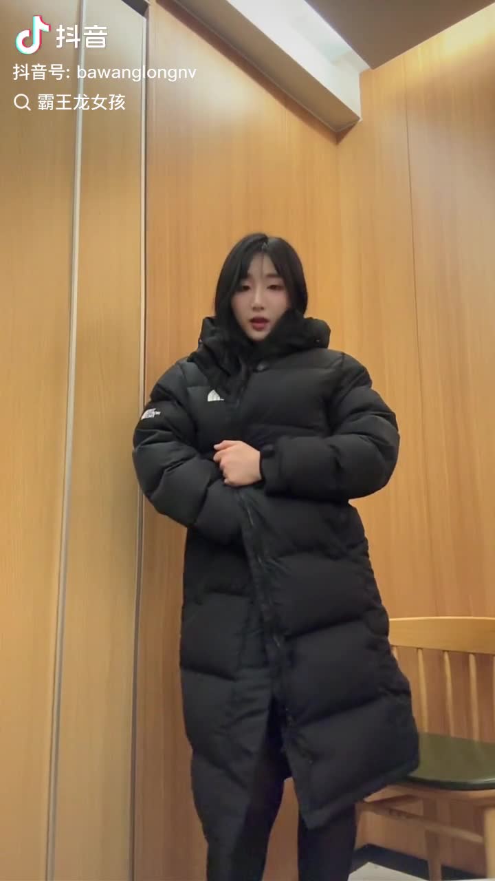 Video 839785 from bawanglongnv / 霸王龙女孩girl / 霸王龙龙龙