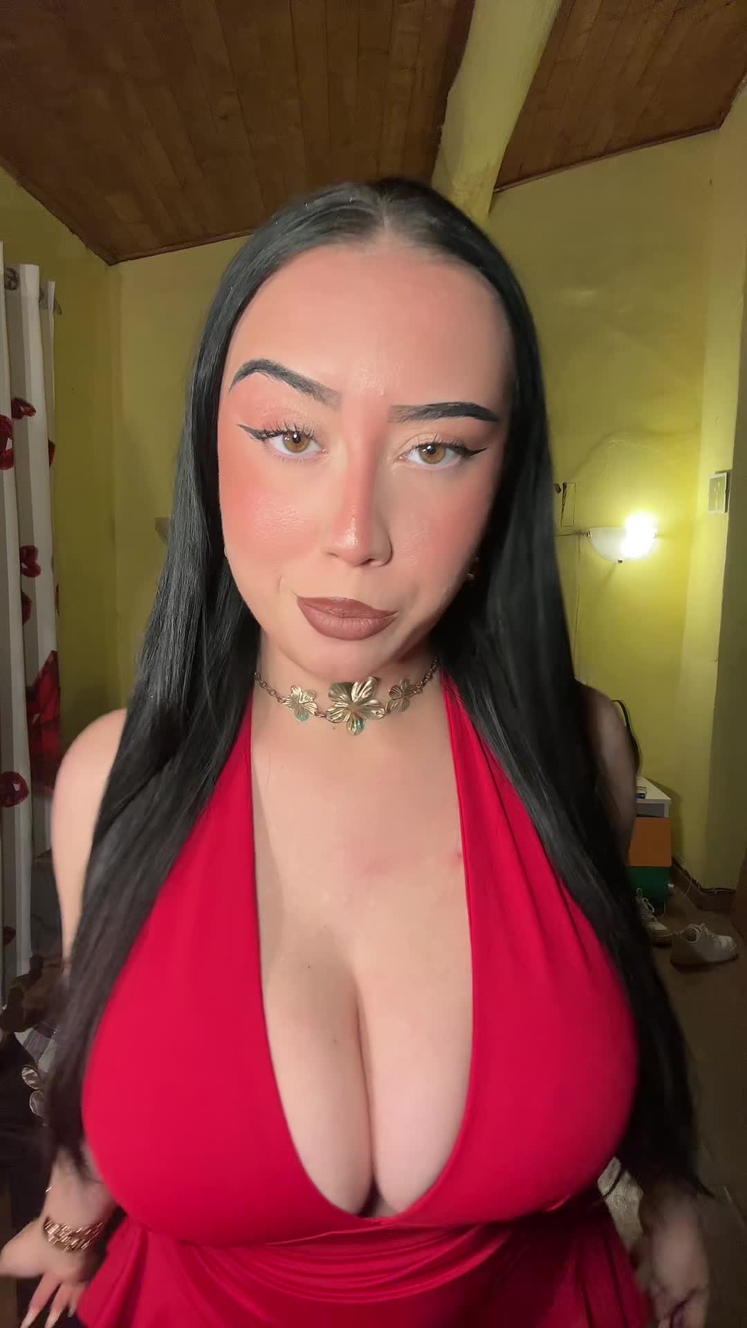 Video 840948 from yleniaacarcagno / yleniacarcagno_ [Busty Italian]
