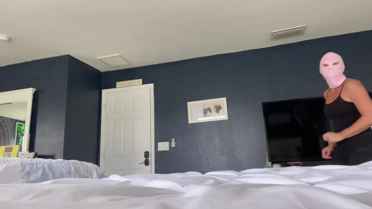 Video 846053 from Lauran Vickers - lauranvickers