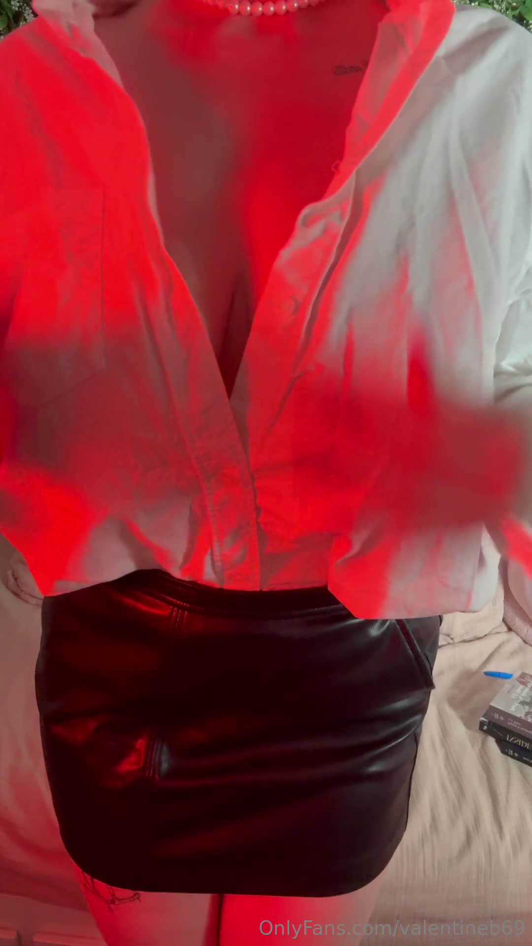 Video 850668 from FaustineB - Faustine Perdrix - mr_and_mrs_b