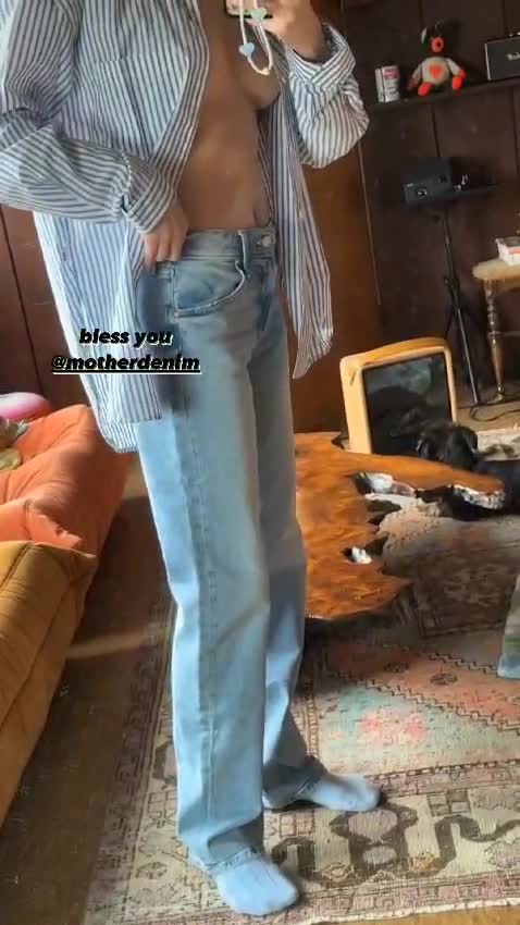 Video 850875 from Rainey Qualley