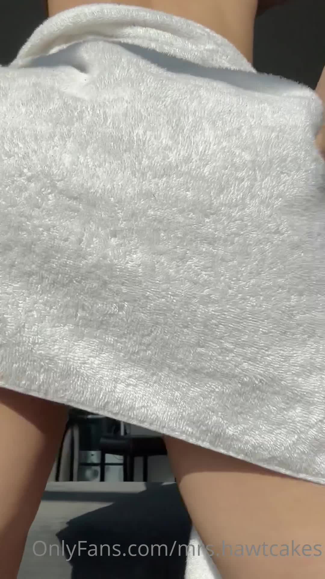 Video 855637 from Hawtassmilf / mrs.hawtcakes