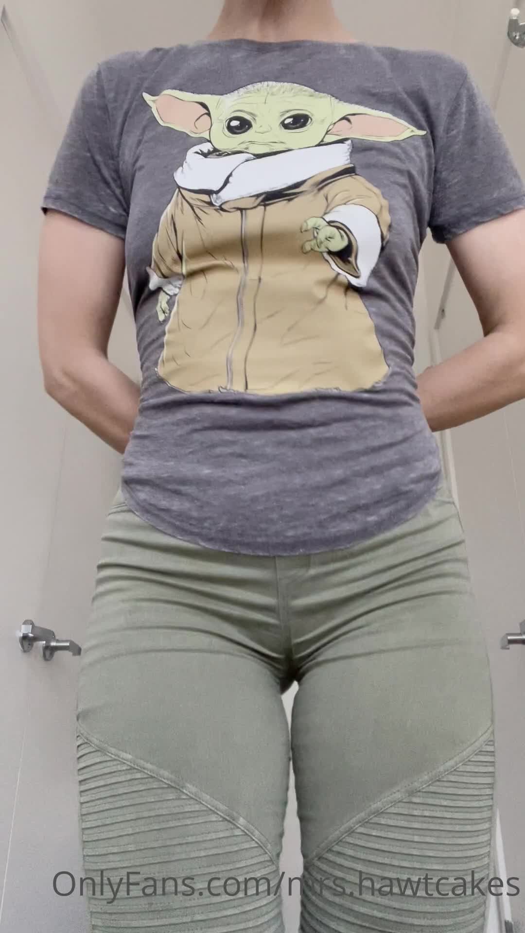 Video 855647 from Hawtassmilf / mrs.hawtcakes