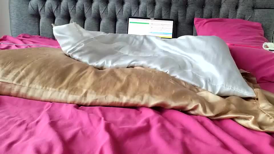 Video 855671 from Hawtassmilf / mrs.hawtcakes