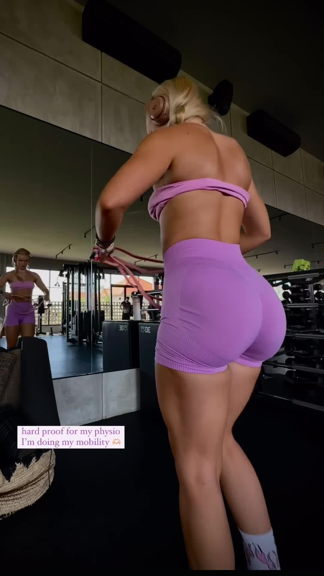 Video 856487 from Zara Louisa