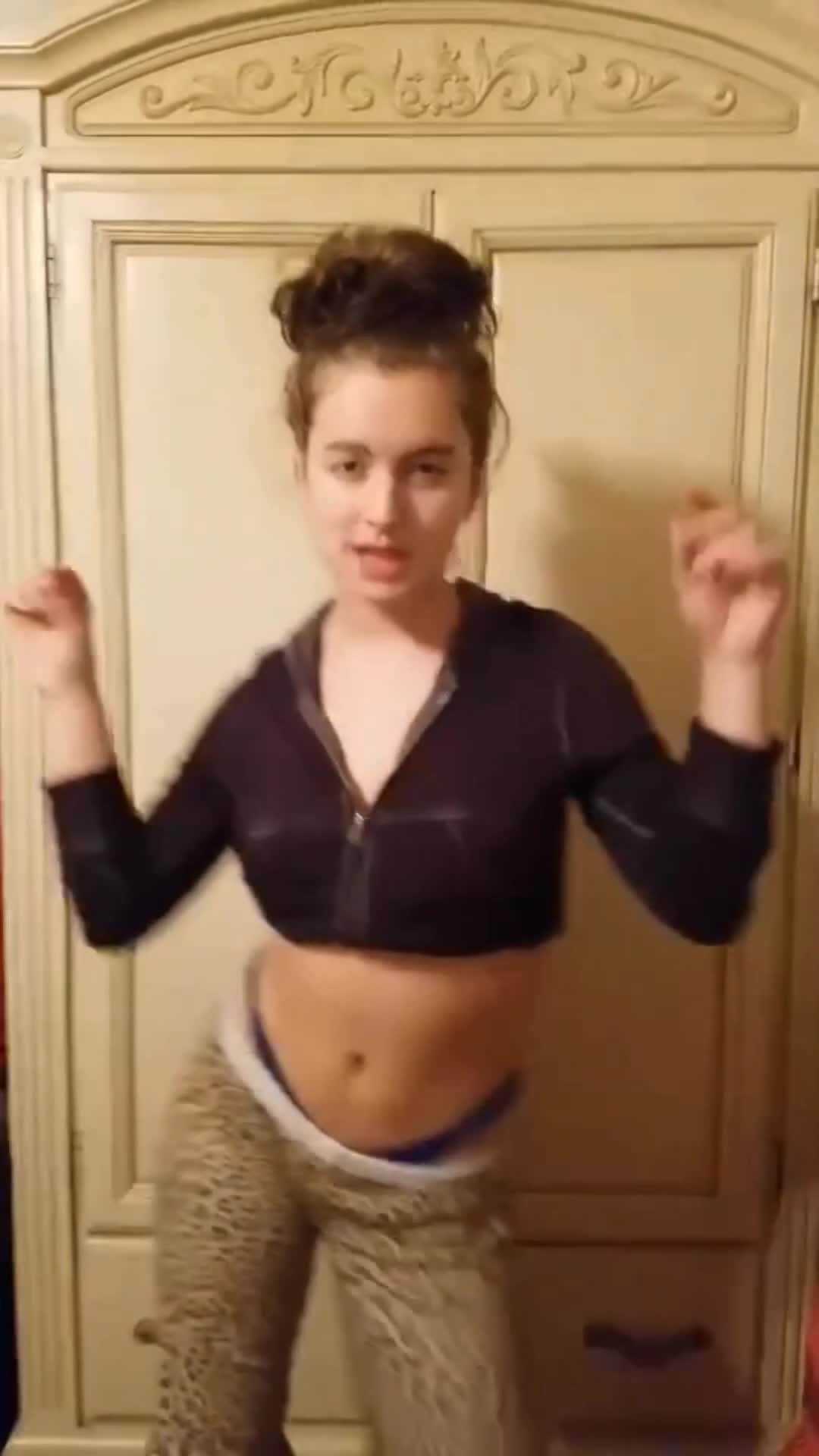 Video 856509 from Laila Wolf