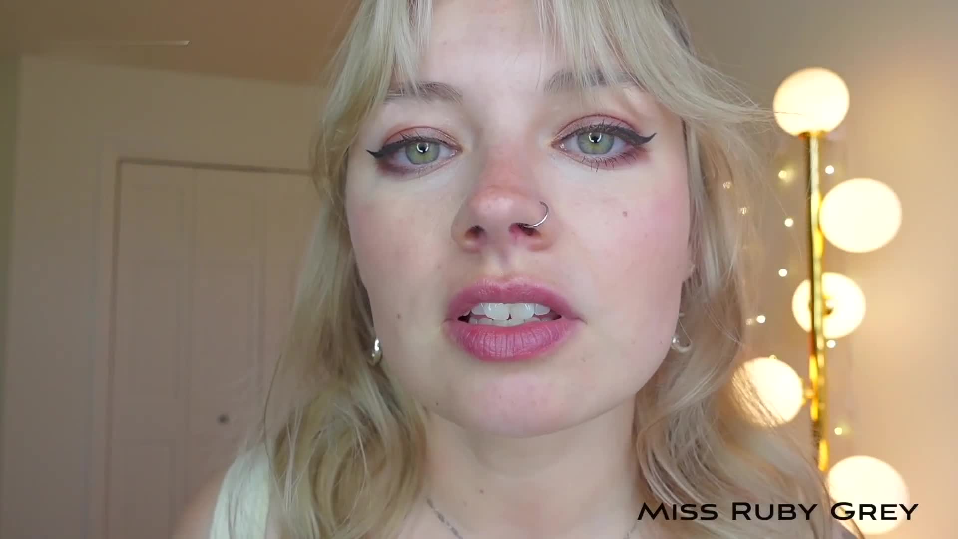 Video 857549 from Miss Ruby Grey