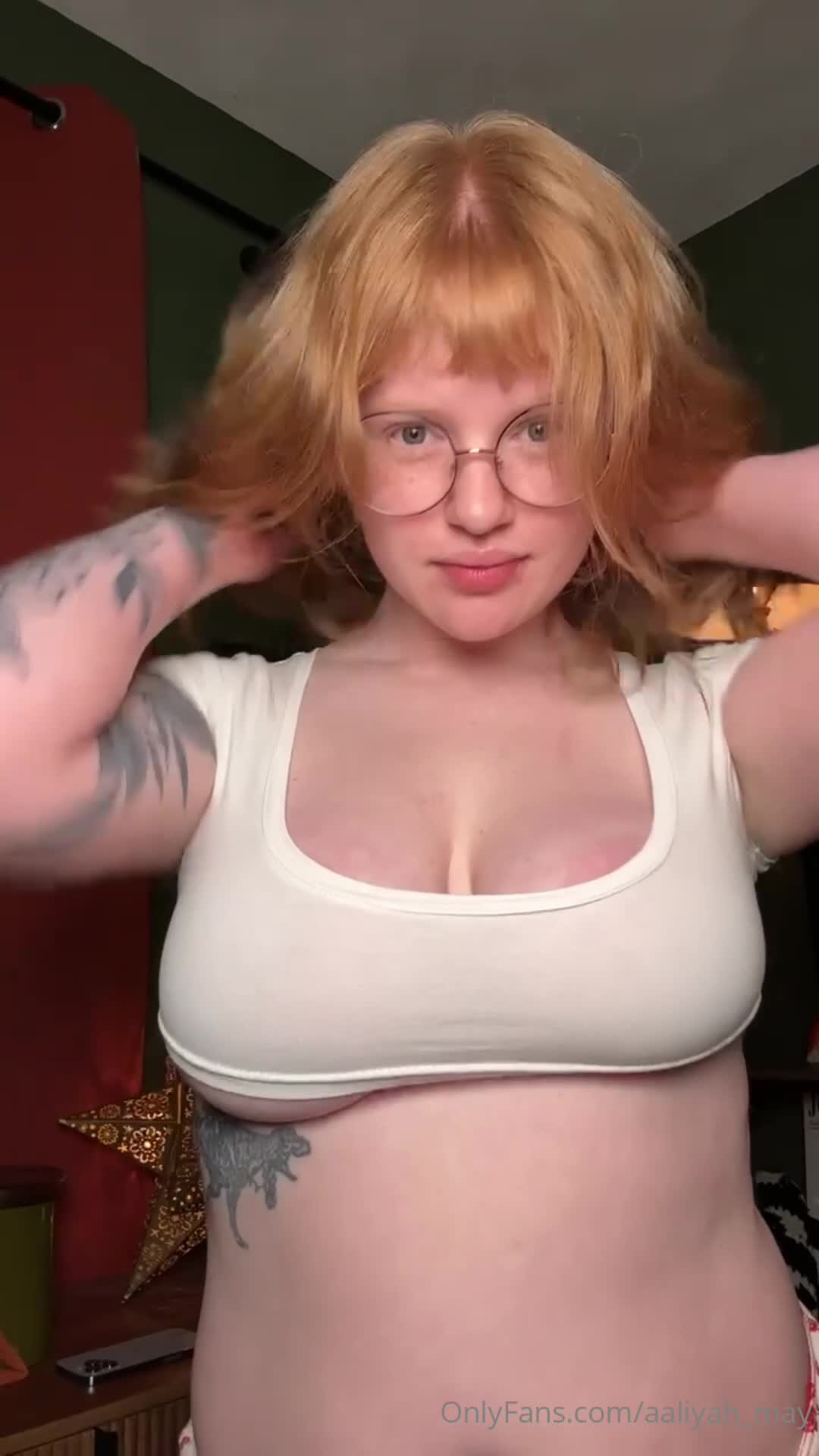 Video 858221 from Aaliyah May