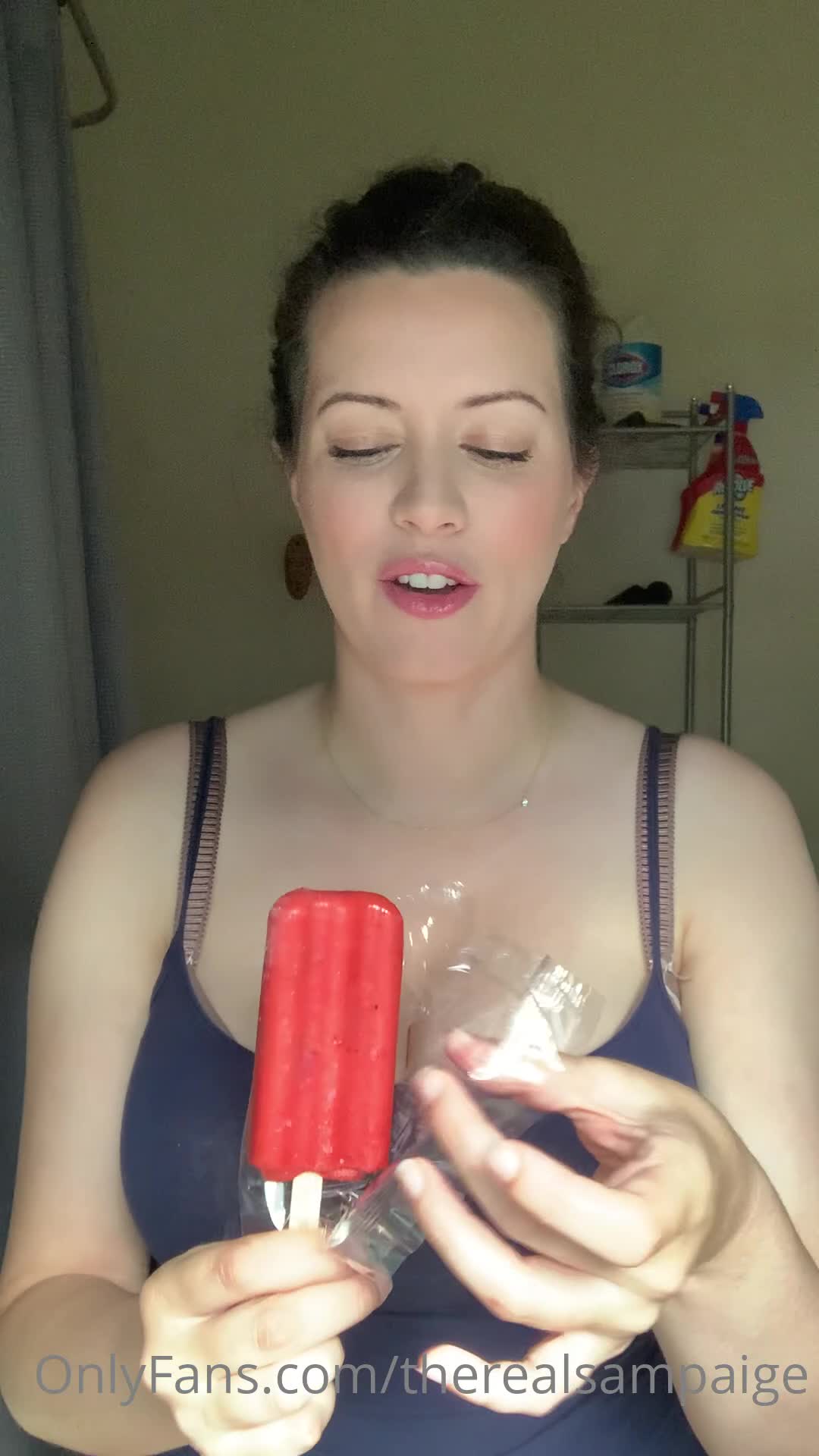 Video 858263 from Sam Paige / Therealsampaige / Tess Ellen