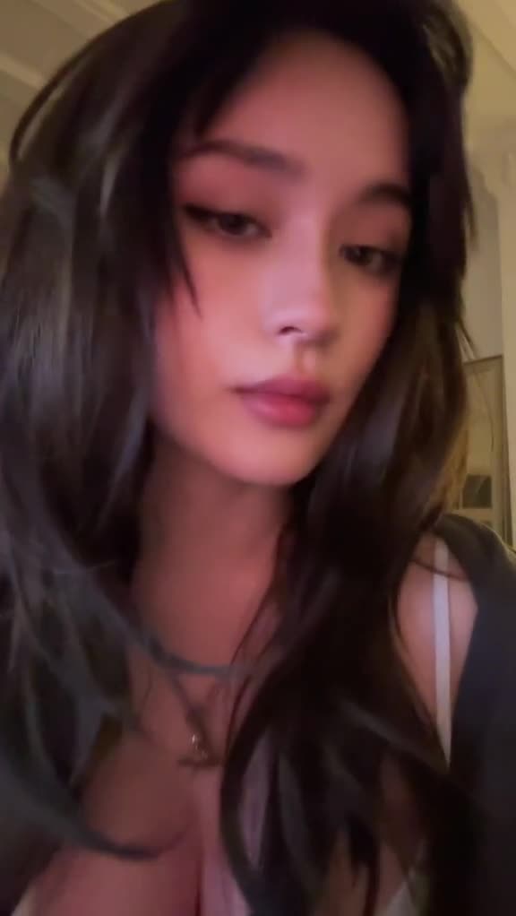 Video 860263 from JadeyAnh | vylerria