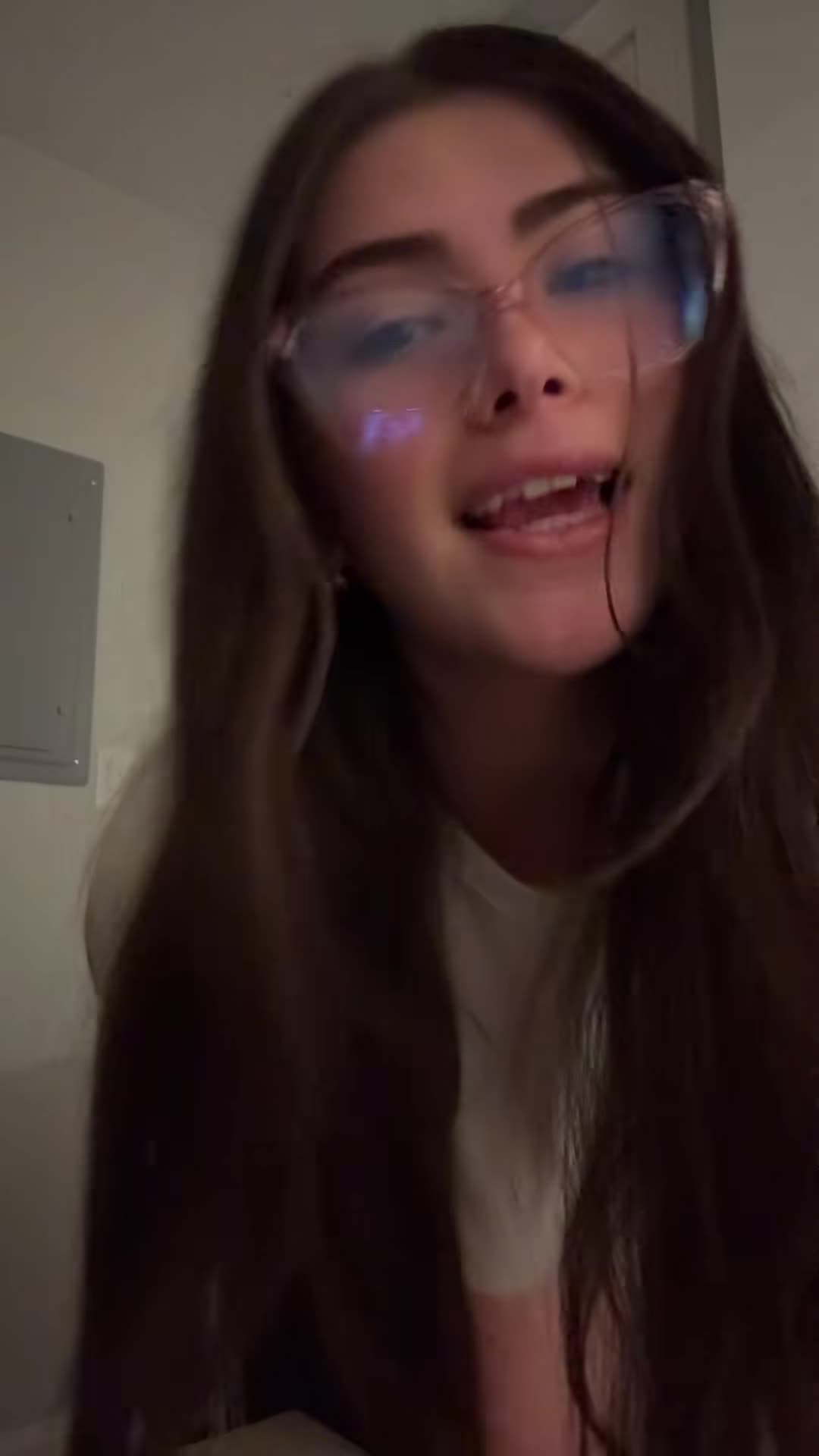 Video 860890 from Colleen Sheehan