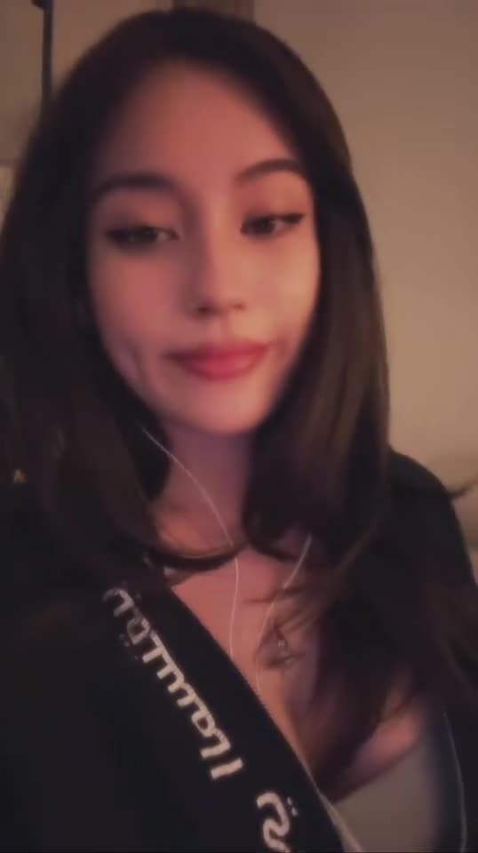 Video 861556 from JadeyAnh | vylerria
