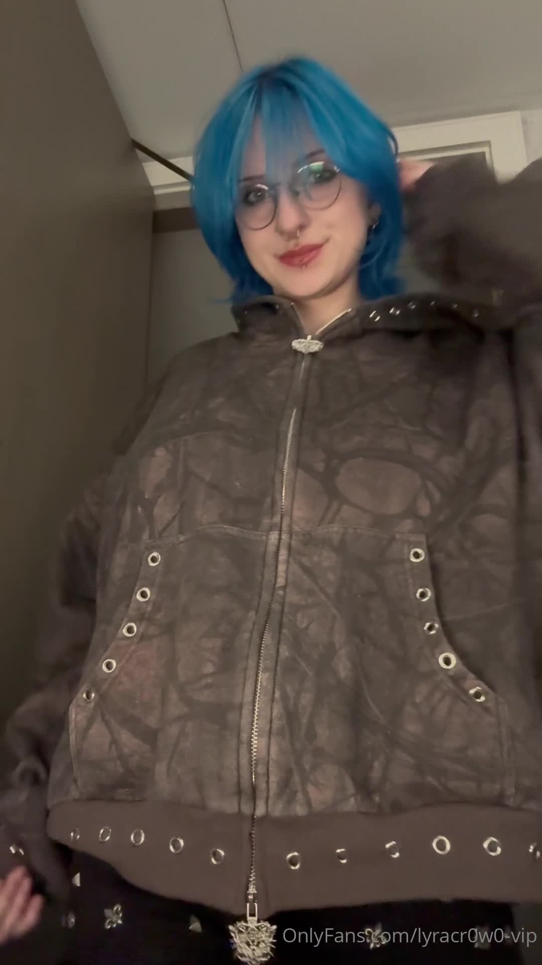 Video 861934 from Lyra Crow | lyracr0w0