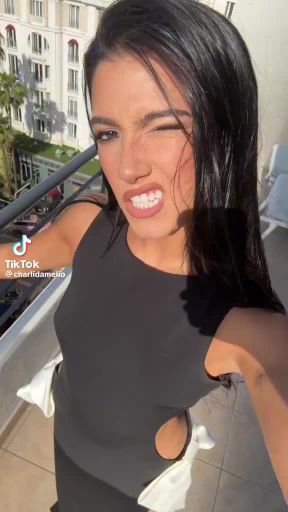 Video 862080 from Charli D'Amelio / Charli Damelio