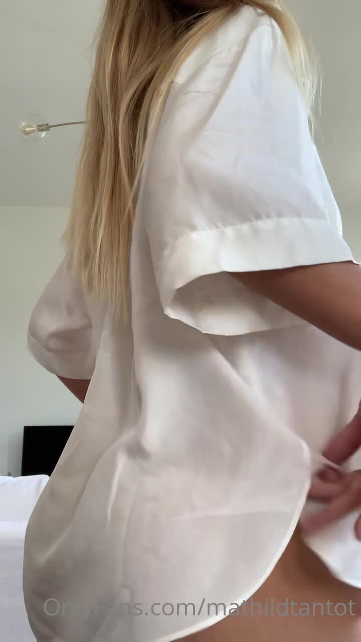 Video 862823 from Tantot Twins - Pauline (@popstantot) &amp; Mathilde (@mathildtantot)