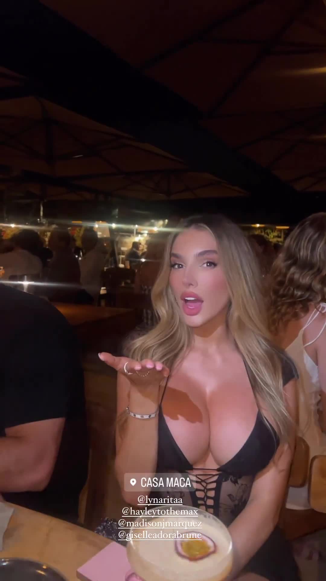 Video 863068 from Lyna Perez