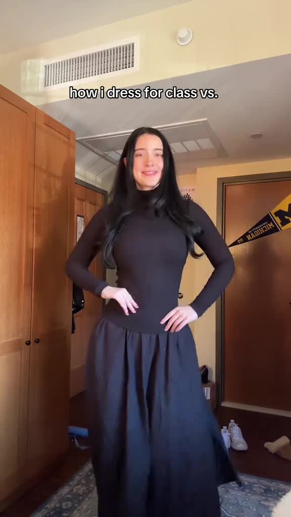 Video 863384 from Hotblockchain / Emily Cocea / cryptobaddie1