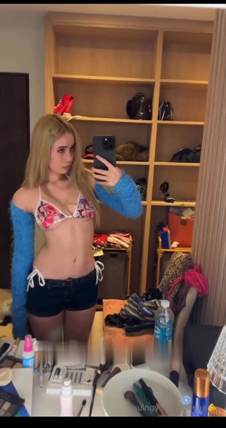 Video 863921 from Lil Tay (Read First Post)