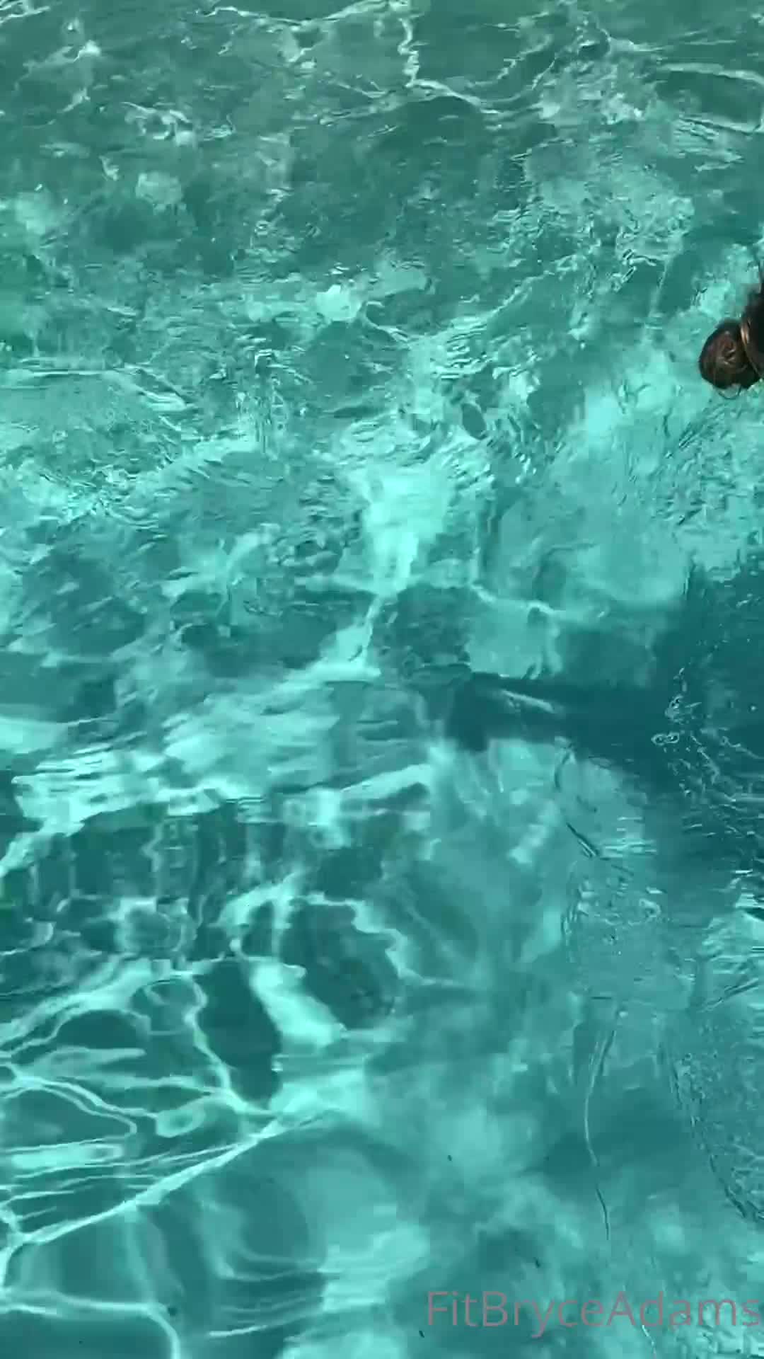 Video 865765 from Bryce Adams / fitbryceadams