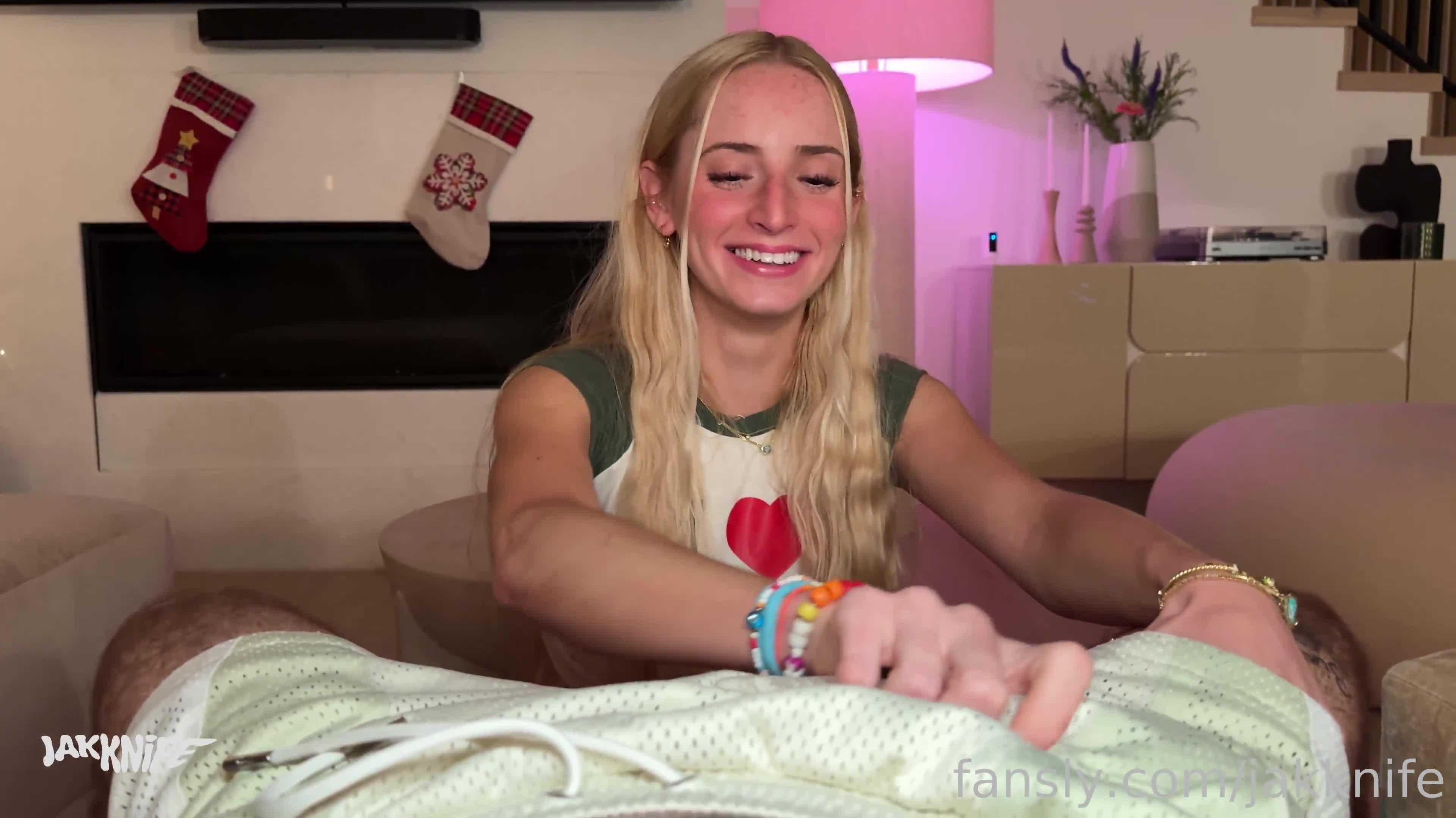 Video 867287 from MadisonMoores | Madison Moores | xmadiisonx | Madison