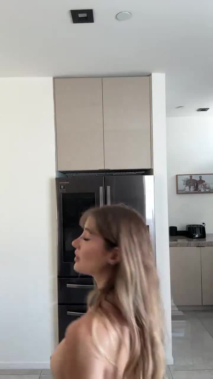 Video 867506 from Bronwin