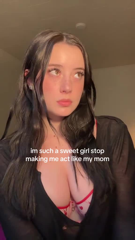 Video 867595 from Hotblockchain / Emily Cocea / cryptobaddie1