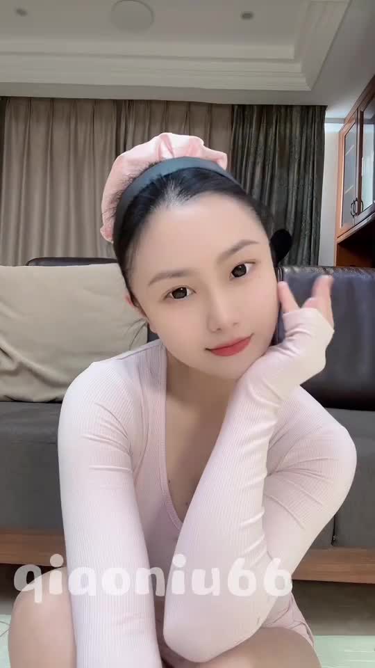 Video 868302 from 俏妞qiaoniuTT , 俏妞qiaoniu , qiaoniuTT , qiaoniu